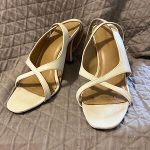 5/ $25 Colin Stuart white square toe sandals 7